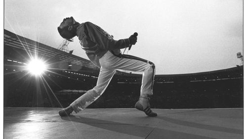 Freddie Mercury continuă să trimită, chiar şi după moartea sa, cadouri de Crăciun pritenilor