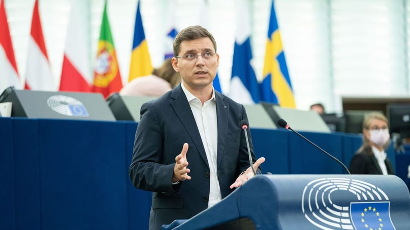 Victor Negrescu, vicepreședintele Parlamentului European, anunţă că a solicitat extinderea perioadei de implementare, cu 18 luni, a PNRR: România are nevoie de o nouă agendă europeană clară, fermă, cu rezultate