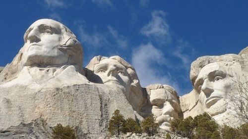 New York Times: Casa Albă s-a interesat de posibilitatea ca Trump să fie adăugat pe Mount Rushmore / Trump: Fake news, dar o idee bună