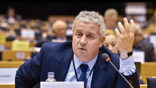 Daniel Buda (europarlamentar): „Nu supermarket-urile sunt dușmanii agriculturii românești. Dimpotrivă! Nu vrem să ne întoarcem la epoca lui Ceaușescu, la lipsuri și restricții artificiale. Nu vă lăsați manipulați de o minte malefică, ce poartă un nume: Călin Georgescu!”