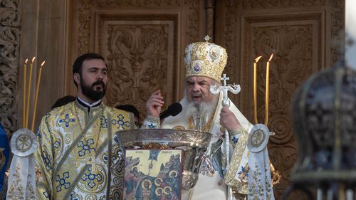 Patriarhul Daniel: „Sărbătoarea Sfintelor Paşti luminează toată viaţa Bisericii şi a fiecărui creştin"