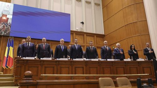 LIVE Guvernul Ciolacu 2, învestit la limită în Parlament / Ciolacu: Eu am înțeles votul de protest al românilor / Simion: Ipocrizia e la cote maxime / Bolojan: Că ne place, că nu ne place, una dintre primele decizii bune e să votăm acest Guvern / Drulă: Ceaușescu rânjește din iad