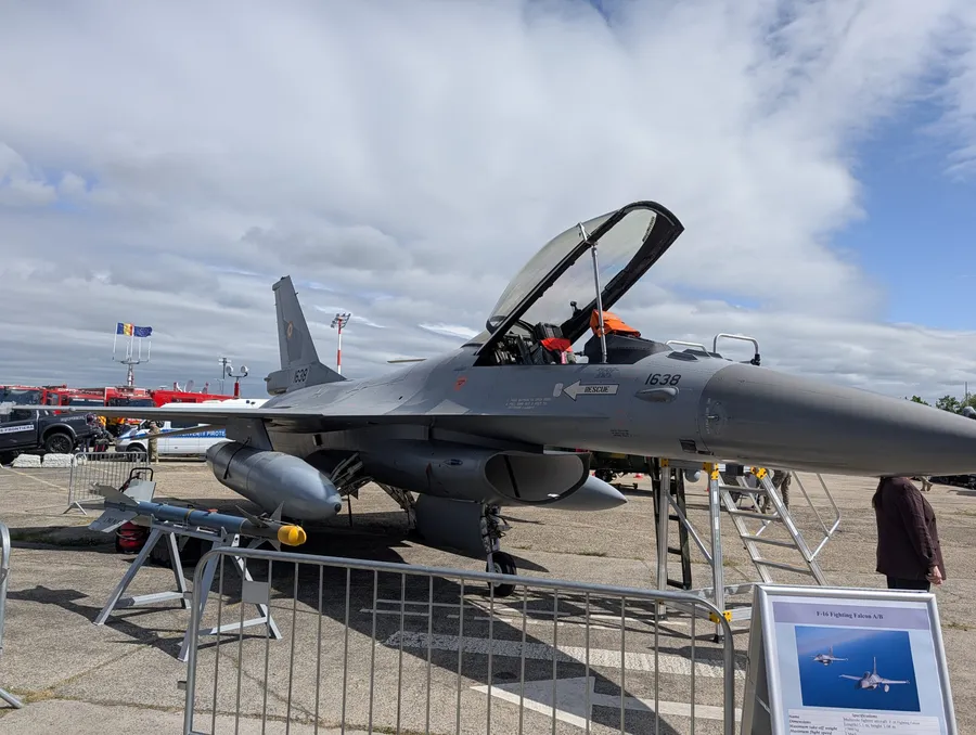 avion f-16 la bsda 2026
