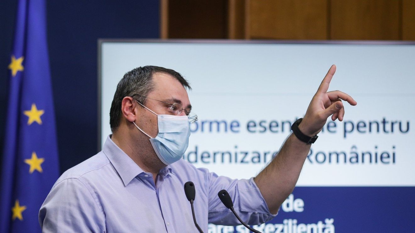 Cristian Ghinea: Budăi trebuie să aleagă între pensiile speciale ale clientelei şi crescut pensiile românilor