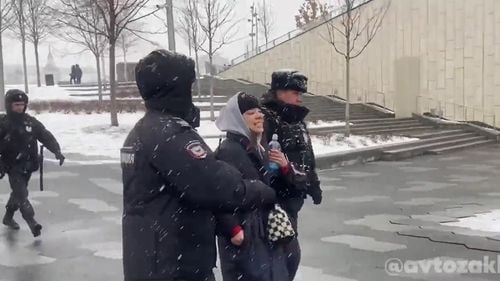 VIDEO Noi arestări la proteste organizate în Rusia împotriva războiului din Ucraina