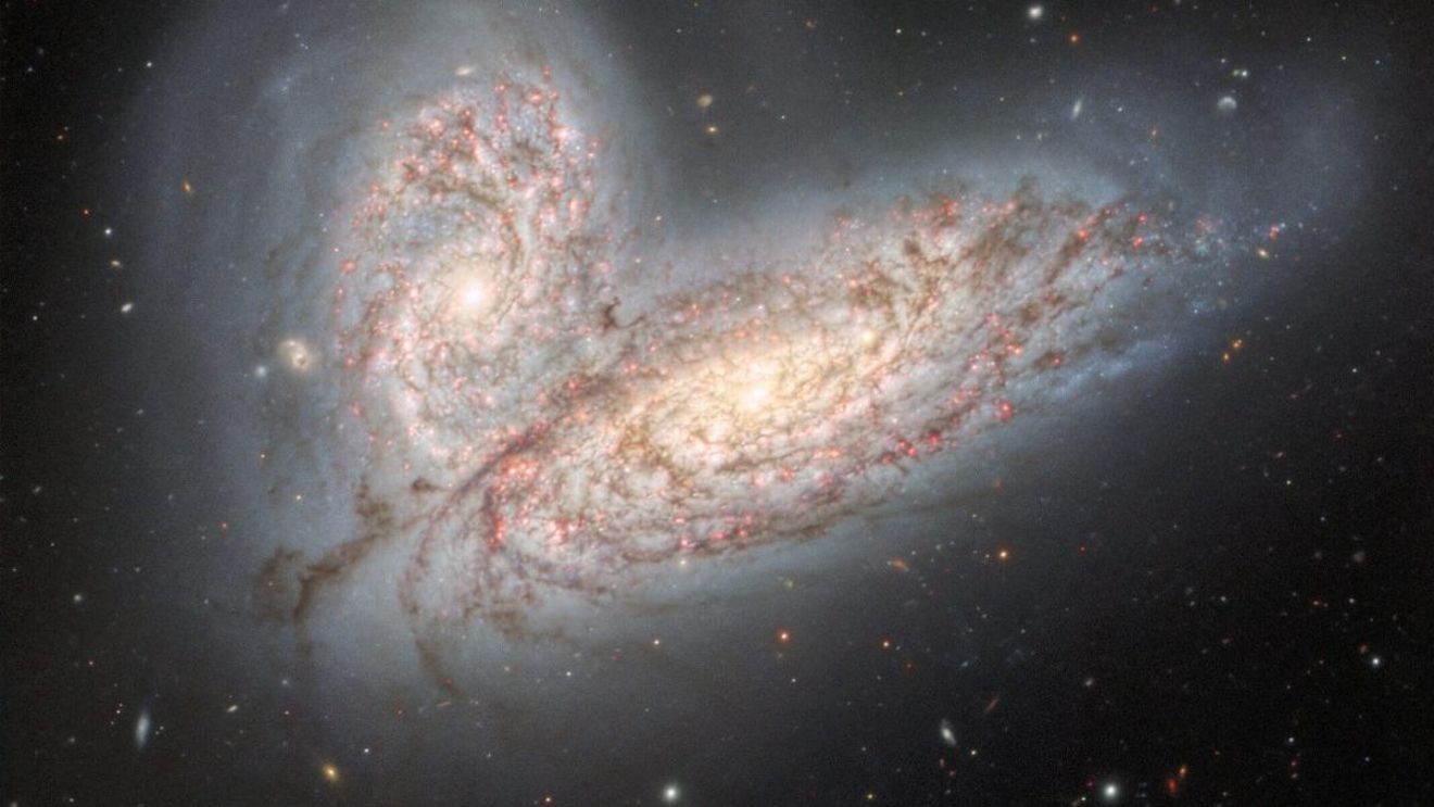 Galaxiile devin din ce în ce mai haotice pe măsură ce îmbătrânesc (studiu)