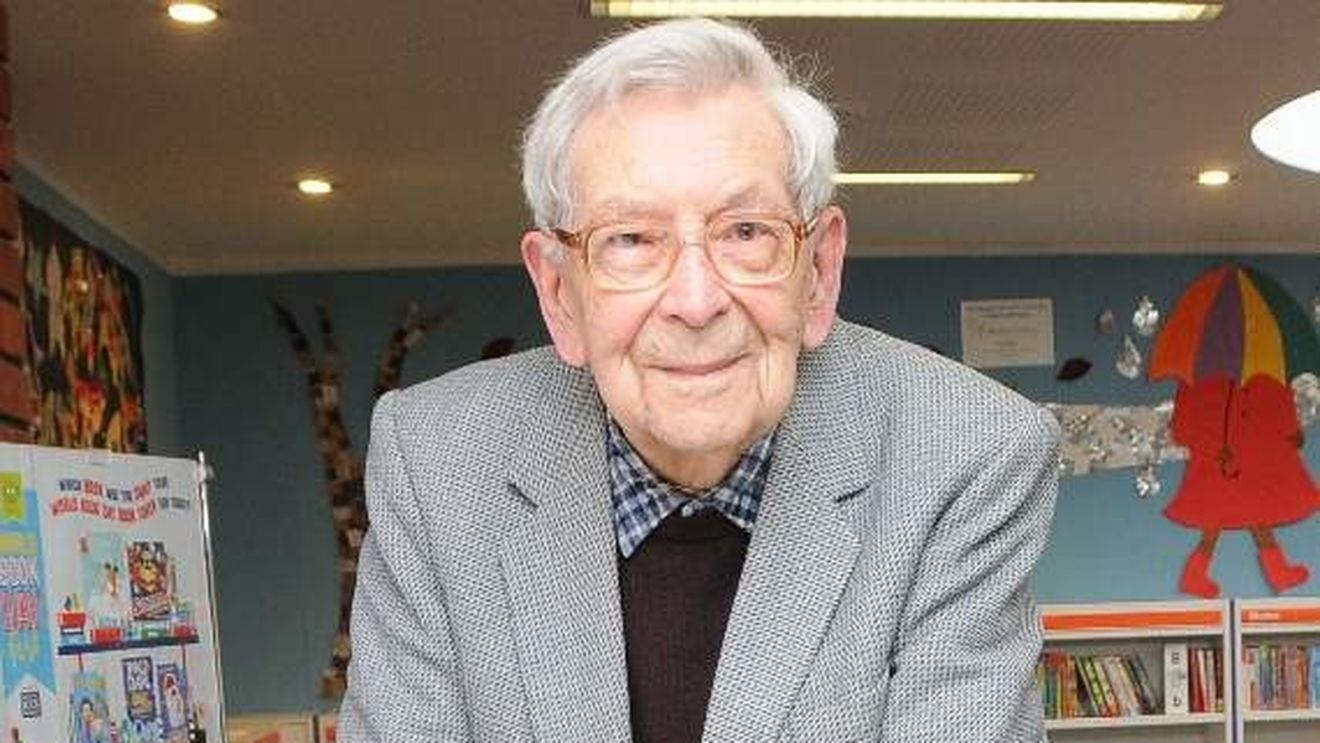 Cel mai bătrân bărbat din lume, britanicul Bob Weighton, a murit la vârsta de 112 ani