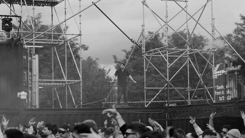 Ce simți când nu simți muzica: anhedonia muzicală,  tema celui mai nou documentar marca Electric Castle (Parteneriat)