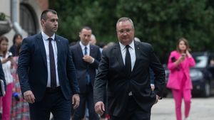 Ciucă: Dacă partidul mi-o cere, îmi asum o candidatură la alegerile prezidenţiale