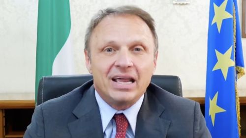 VIDEO Italia: Un ministru a provocat indignare cu argumentele sale împotriva "înlocuirii etnice”: „Nu ne putem resemna cu ideea că italienii au mai puţini copii, aşa că să-i înlocuim cu alţii”