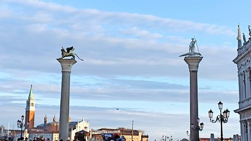 Statuia leului înaripat din Piaţa San Marco din Veneția ar putea fi un obiect „made in China”, potrivit unui studiu al cercetătorilor italieni