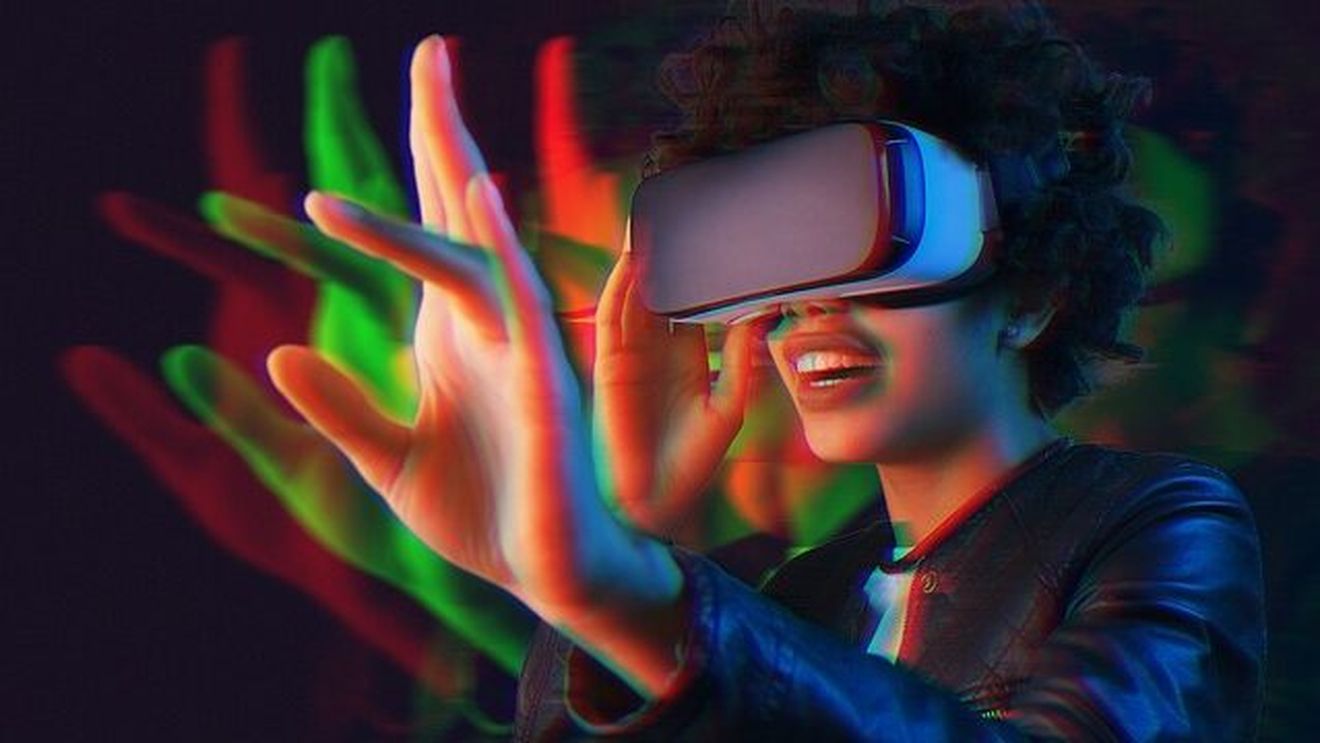 Cât costă și ce autonomie are prima cască de realitate mixtă de la Apple