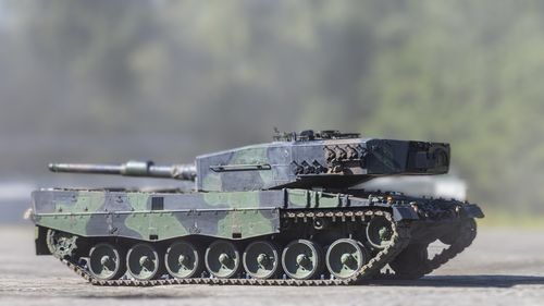 Lituania va cumpăra tancuri germane Leopard şi sisteme antiaeriene IRIS-T
