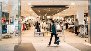 Marea Britanie a pierdut 93.000 de locuri de muncă în retail într-un an