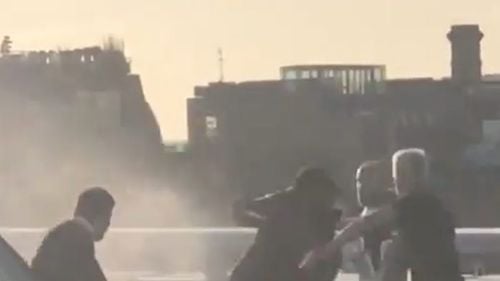 Eroul de pe London Bridge, un puşcăriaş care a atacat în 2019 un terorist cu un dinte de narval, ar putea fi eliberat mai devreme, după o intervenţie a Reginei