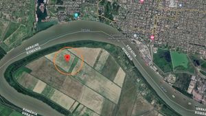 De ce a fost informat președintele Iohannis despre drona căzută în Deltă abia marți seară la 22.00, deși armata descoperise resturile în jurul orei 17.00: Ministerul Apărării susține că nu a putut fi informat pentru că era în avion