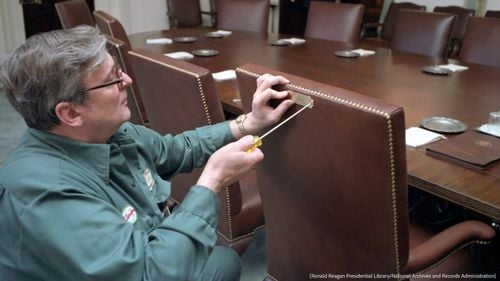 Cum are loc mutarea familiei Biden de la Casa Albă și instalarea familiei Trump / Angajații au la dispoziție câteva ore să pregătească o tranziție nevăzută a vieții domestice: ”Este un miracol logistic”