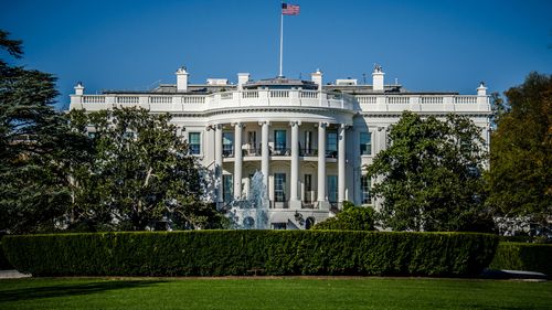Trump demite prima femeie care a condus o ramură a forțelor armate americane, amiralul Fagan Linda Lee