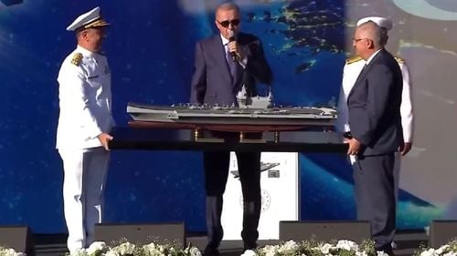 Turcia va construi cea mai mare navă de război dintr-o ţară mediteraneeană, mai mare decât portavionul francez Charles de Gaulle