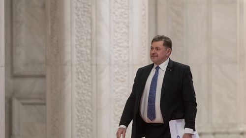 VIDEO Atac dur împotriva lui Rafila din partea colegului său de partid Achimaș-Cadariu: „Vă acuz de neglijență criminală” / „Distrugeți tot ce funcționează. Ați distrus speranța oamenilor” / „Dragi colegi din coaliție, faceți o mare greșeală” / Răspunsul lui Rafila