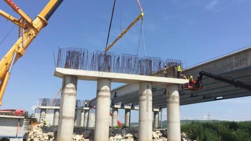 Ministrul Cuc: În iulie vor fi gata 22 de kilometri din autostrada Lugoj-Deva construiți de Umbrărescu. Grecii de la Aktor, care lucrează la autostrada Sebeș-Turda, amenințați din nou cu rezilierea