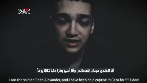 VIDEO Aripa armată a Hamas a publicat o înregistrare video cu un ostatic israelian în viaţă. Ar fi un soldat care are și cetățenie americană