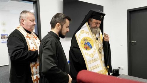Noul sediu STS de la Sibiu a fost sfințit de Mitropolitul Ardealului / ”A binecuvântat clădirea transmițând un mesaj de binecuvântare pentru cei ce lucrează în acest centru”