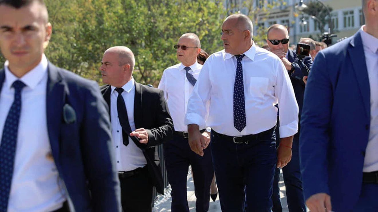 Bulgaria decide să trimită arme în Ucraina