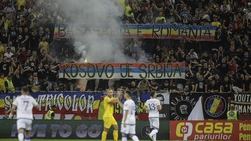 Grupările românești de extremă dreapta se strâng sub o singură umbrelă, Blocul Naționalist. Legăturile cu fotbalul