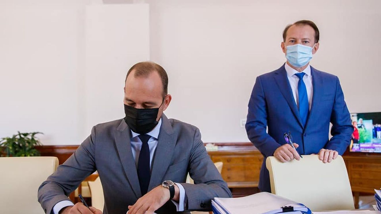Dan Vîlceanu îl laudă pe Cîțu că a implementat plata online / El anunță că următoarea tranșă din PNRR, de 3 miliarde de euro, ajunge în țară în luna mai