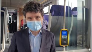 VIDEO Nicușor Dan a făcut o călătorie de probă pe patru rute care vor face parte din infrastructura viitorului tren metropolitan