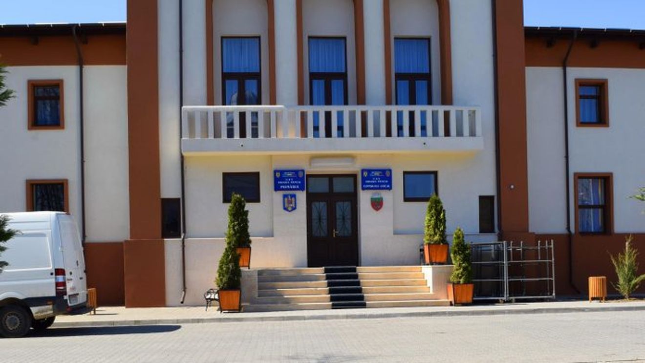 Panciu, orașul care a dat cei mai mulți primari cu probleme penale / De 9 ani, la nivelul administrației locale n-a mai fost desemnat un viceprimar