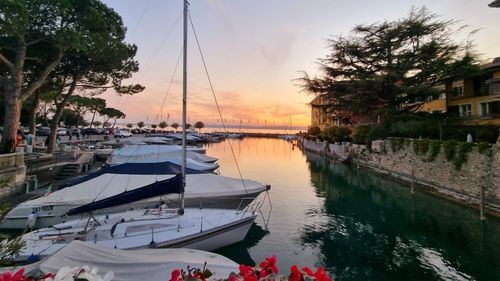 Italia caută 246 de mii de oameni în industria turismului / Anul trecut, oficial, au fost 851 de milioane de nopți de cazare în peninsulă / Turismul aduce 255 de miliarde de euro la PIB-ul Italiei