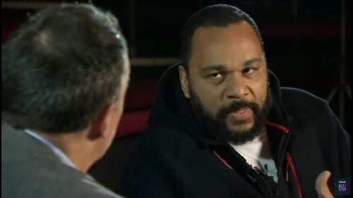 Actorul de comedie Dieudonné a fost condamnat în Elveția pentru negarea Holocaustului și trebuie să plătească o amendă de aproape 30.000 de euro