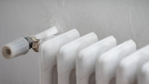 Elcen anunţă oprirea în rezervă a CET Grozăveşti. „Alimentarea cu apă caldă a consumatorilor din Bucureşti nu va fi afectată pe perioada în care CET-urile vor funcţiona în schema de vară”