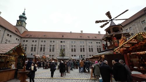 Peste 2.500 de târguri de Crăciun sunt programate să îşi deschidă porţile în Germania, unde sunt aşteptaţi zeci de milioane de vizitatori