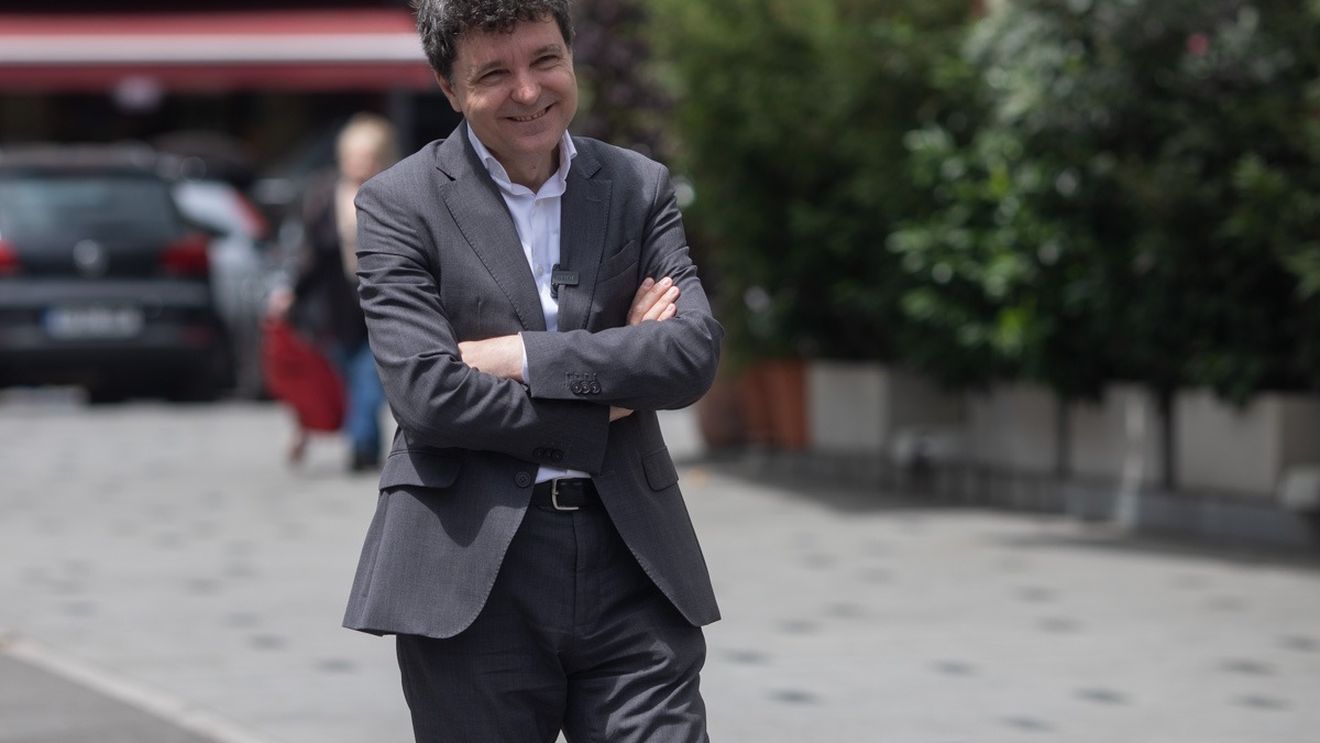 Nicușor Dan, reacție la criticile Gabrielei Firea: Dacă situația era stabilă pe vremea d-nei Firea, de ce nicio bancă nu a vrut să împrumute Primăria București în vara lui 2020?