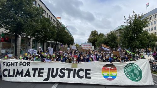 VIDEO Greta Thunberg mobilizează activiștii de mediu în stradă, cu 48 de ore înaintea alegerilor legislative din Germania