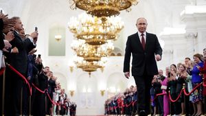În drum spre întâlnirea cu Trump, Putin s-a oprit în Magadan, pentru a vizita monumentul prieteniei cu SUA