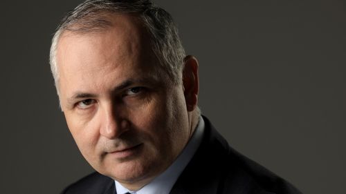 Oglindă, oglinjoară, cine-i cea mai frumoasă? (Op-ed)