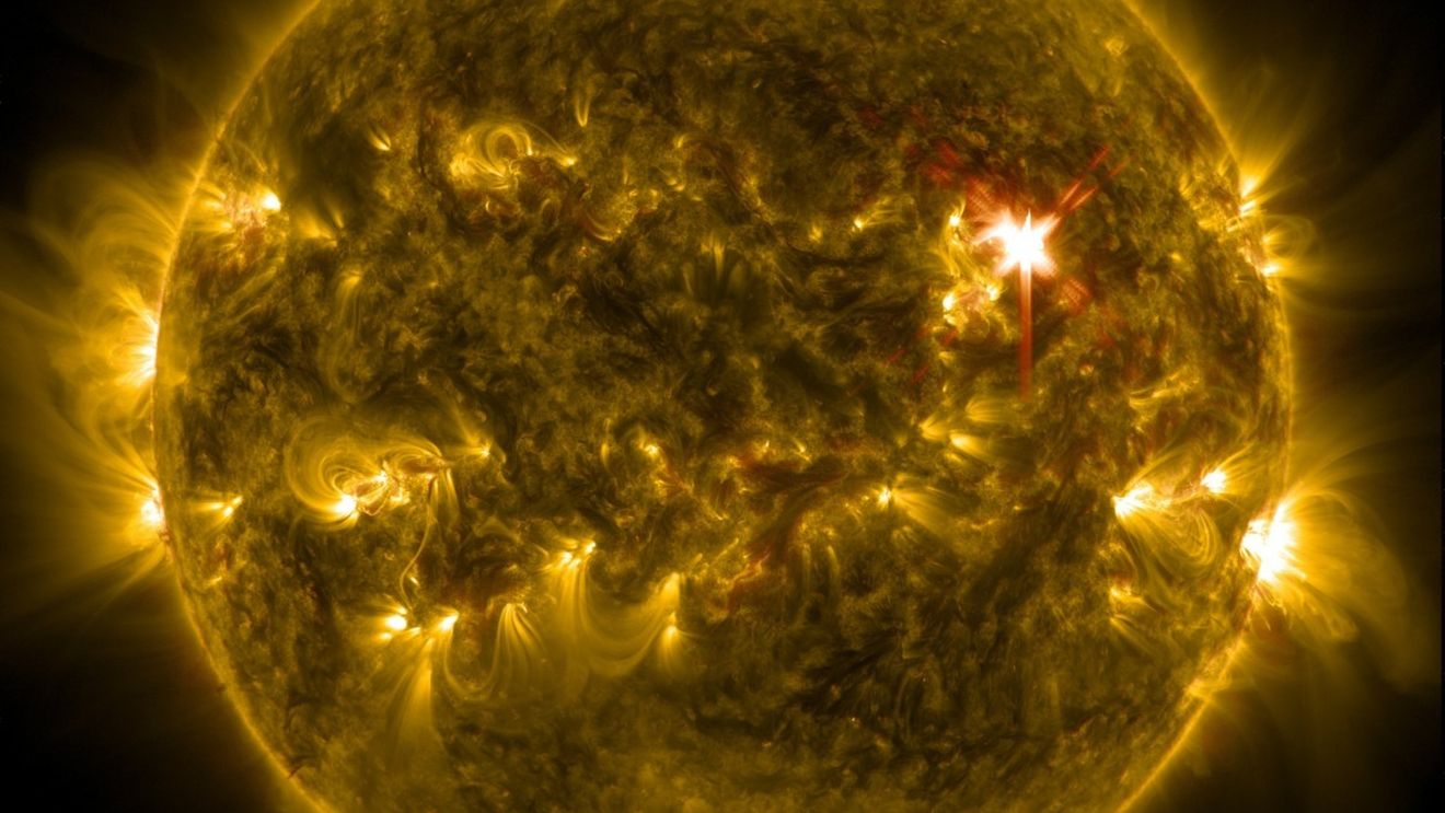 Pentru prima dată o erupție solară violentă a fost simțită simultan pe Pământ, pe Lună și pe Marte