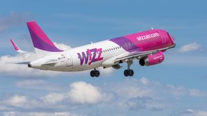 Un avion care decolase de la Iași spre Barcelona s-a întors din drum după ce o stewardesă a căzut și s-a ales cu o fractură