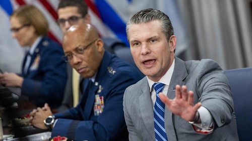 Pete Hegseth acceptă avionul de lux făcut cadou lui Trump pentru a-l folosi drept Air Force One