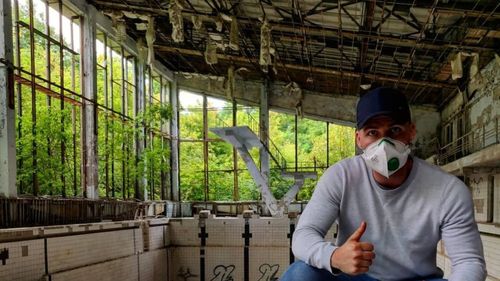 Selfie printre ruine radioactive: cum serialul TV a schimbat turismul la Cernobîl