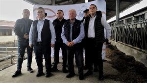 VIDEO Miorița 2019: te asociezi sau mori. Competiția dură obligă fermierii să își pună resursele la comun pentru a face față pe piață