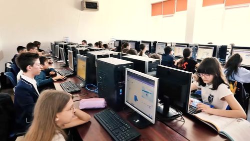 UPDATE Ministerul Educației infirmă informațiile că olimpiadele naționale 2025 s-ar desfășura online: metodologia nu prevede această posibilitate