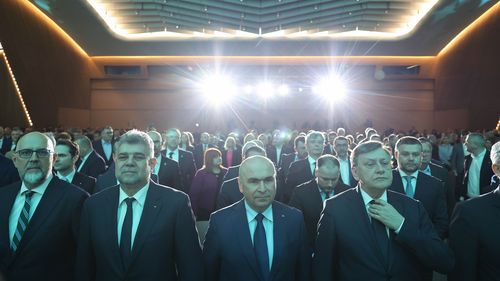 Crin Antonescu: Se fac sondaje şi pe partide şi îmi pare rău să o spun, dar AUR este lider detaşat, cu doi în faţă / PSD aproape de 20%, PNL se zbate între 12% și 15% / Bătrânele armate PNL şi PSD pornesc din nou la luptă