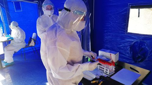 BREAKING 2343 de cazuri de COVID-19 depistate în România, cel mai mare număr zilnic de până acum, la doar două zile după precedentul record / București, record de infectări - 517 / Record de pacienți la Terapie Intensivă