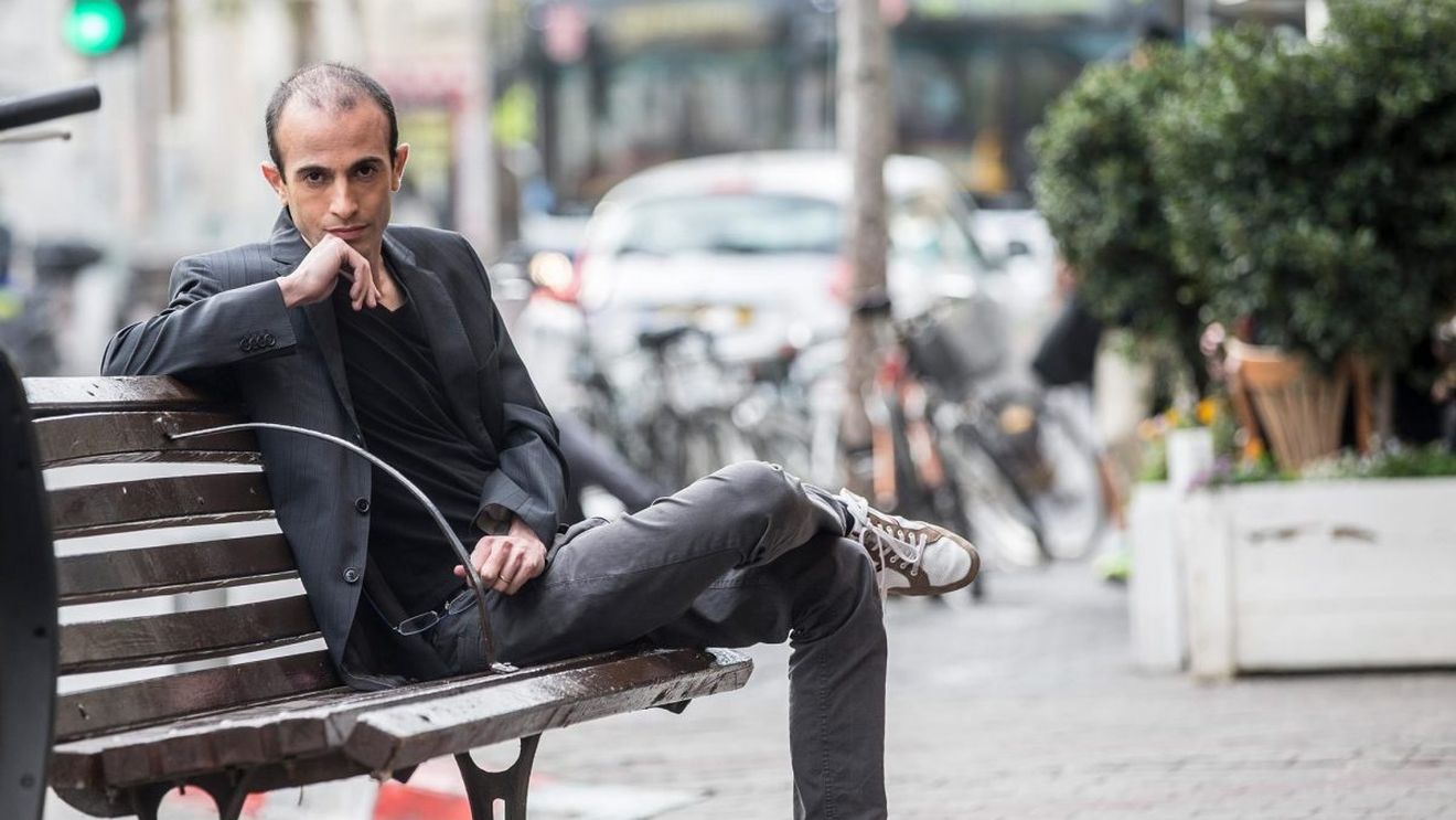 Istoricul israelian Yuval Noah Harari consideră vaccinurile cea mai bună invenţie din istorie