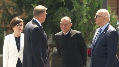 Iohannis, laude pentru primarul Sectorului 4, Daniel Băluță, și pentru Ministerul Sănătății la inaugurarea unei secții noi de spital din București